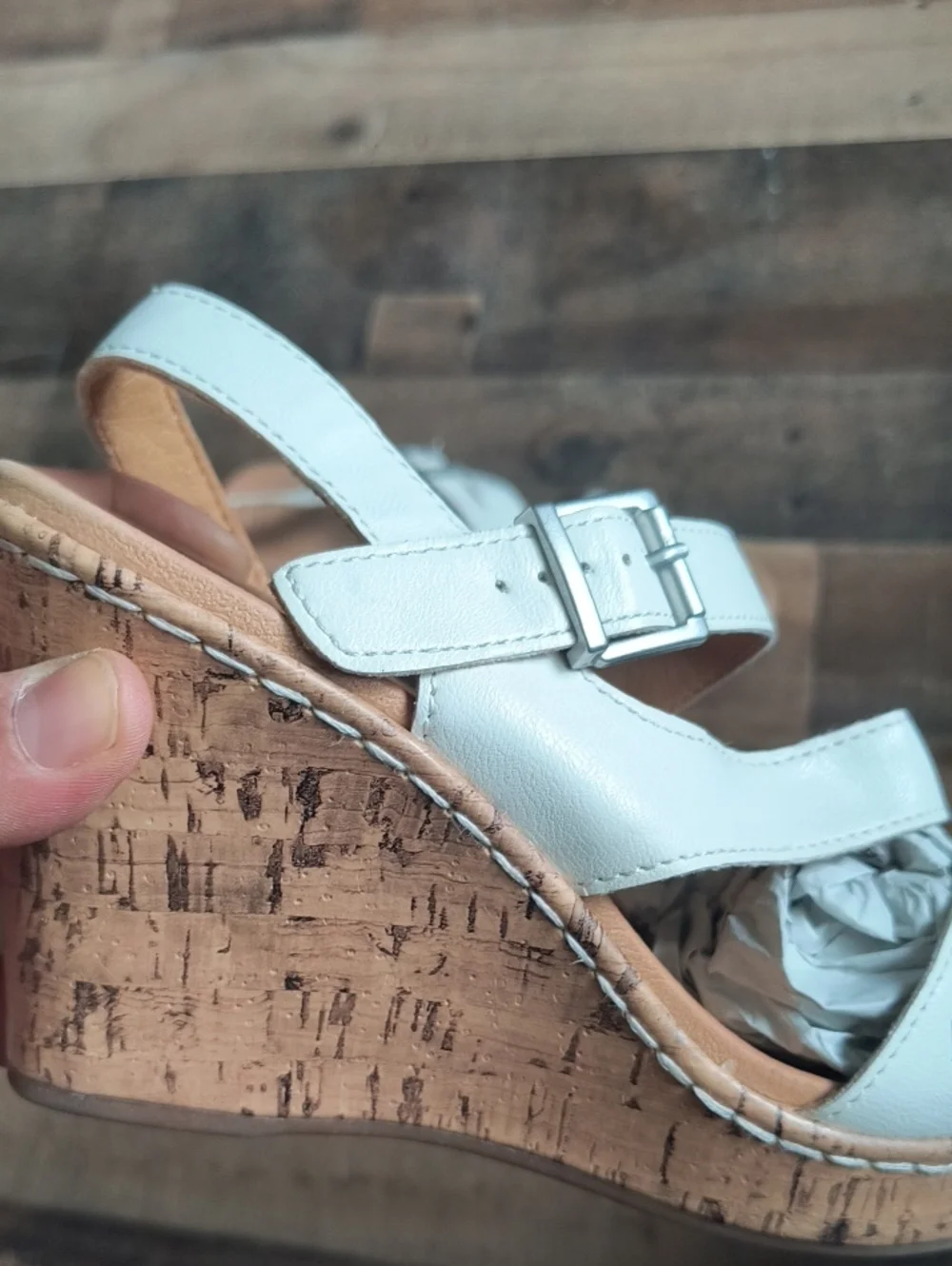 b.o.c. Cream White Faux Leather Cork Wedge Sandals Sz 7 Women